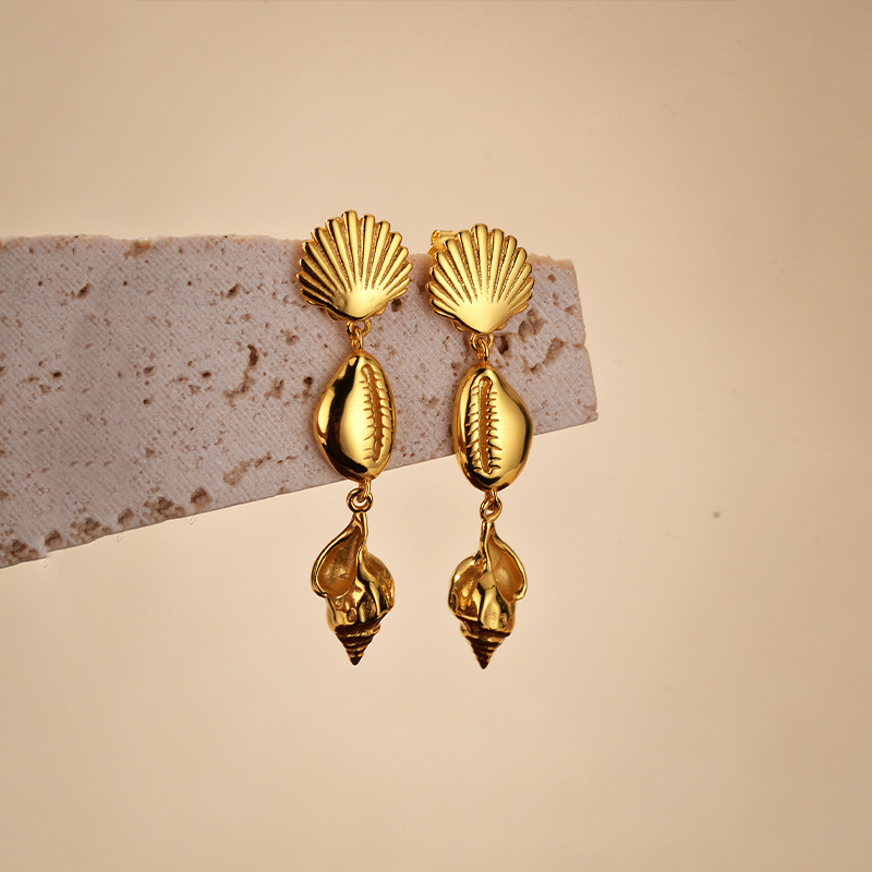 Shells Stud Earrings