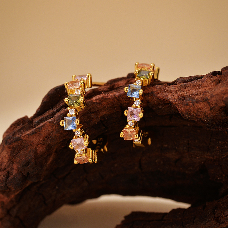 C-shape Stud Earrings