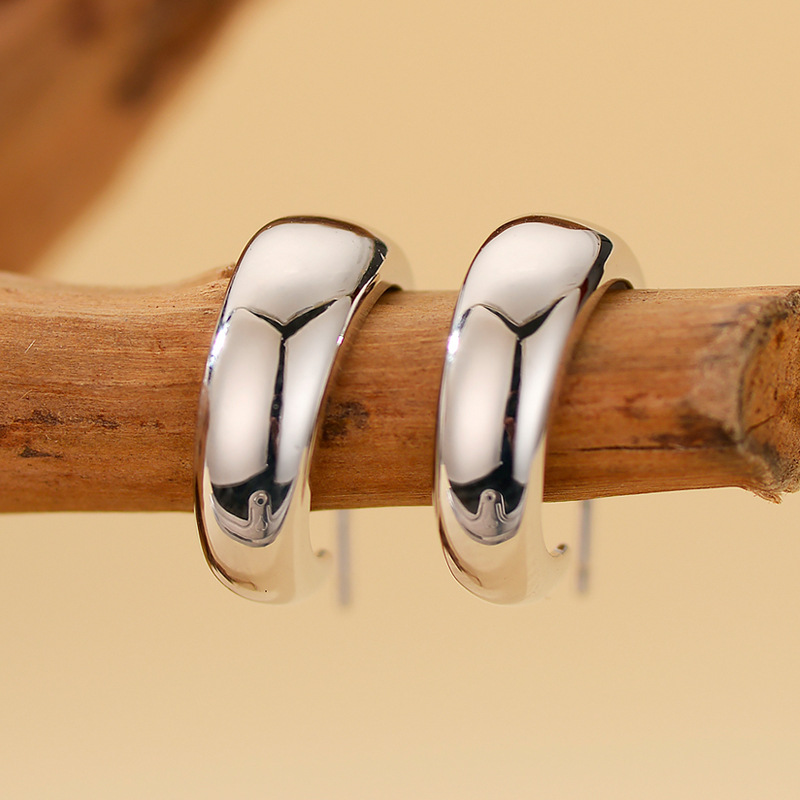 C-shape Stud Earrings