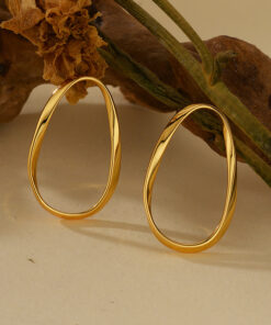 Oval Stud Earrings
